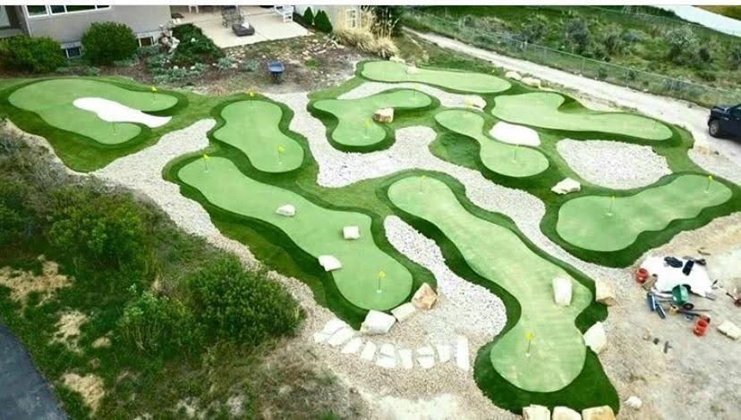 golf synthetic turf installation 