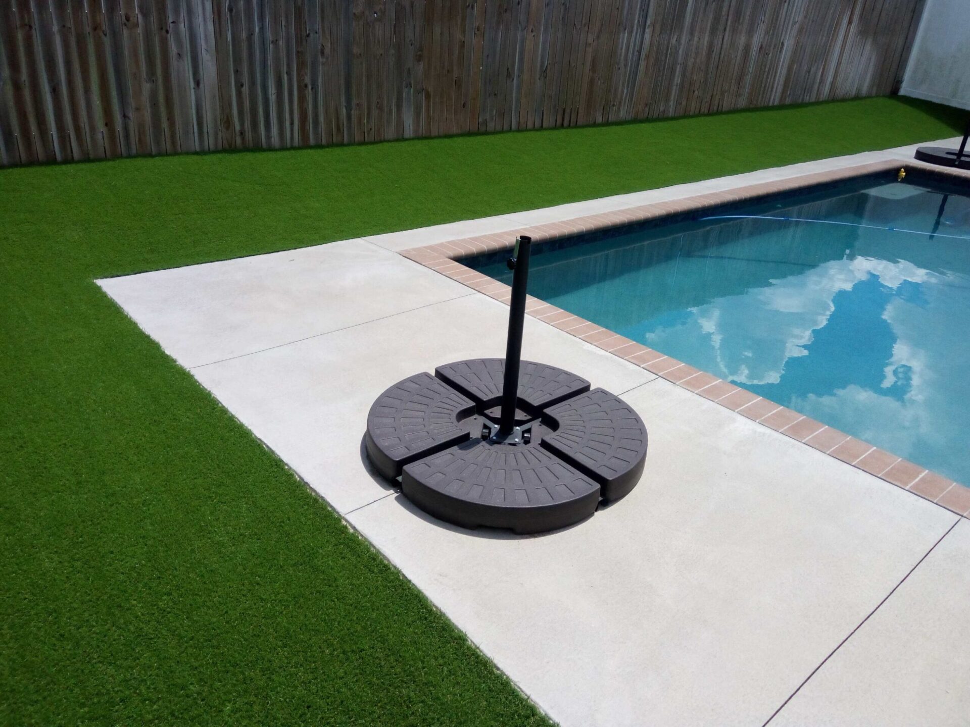 pool area turf installers