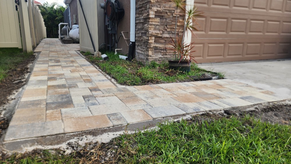 Walkway Brick Pavers Installation 1000