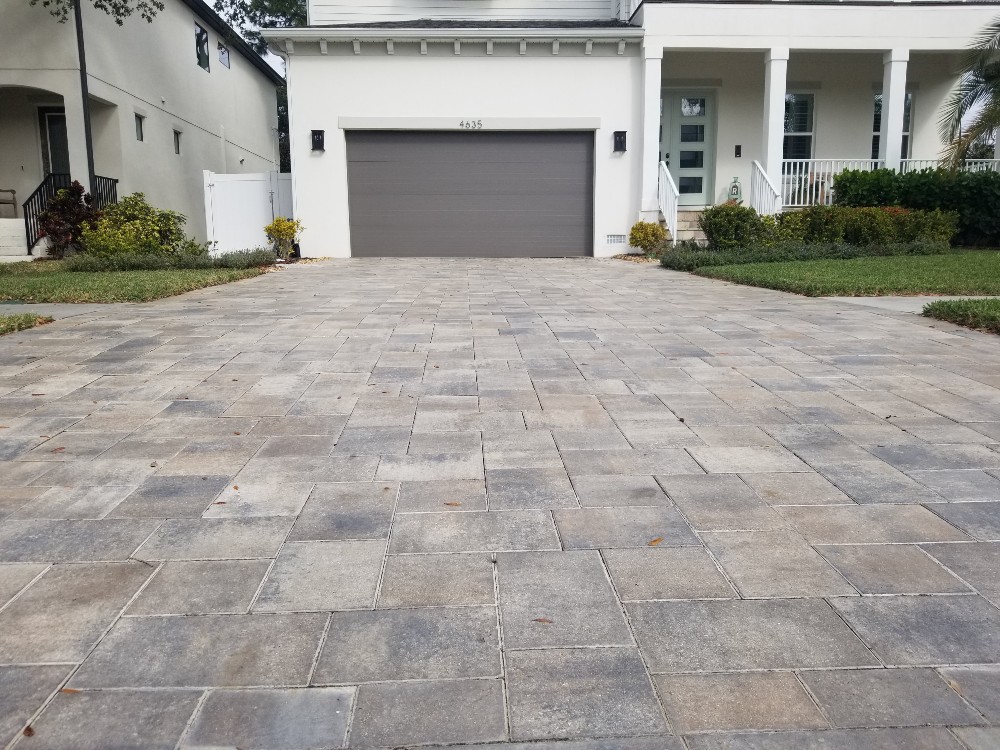 driveway Brick Paver Installation 1000 (1)